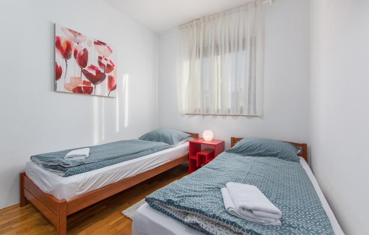 Apartment Roberto Punta Porec Esterno foto
